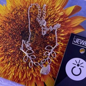 🔥HP🔥Silver necklace with single bird between two branches